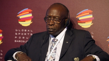 Бывший вице-президент ФИФА пожизненно отстранён от футбольной деятельности