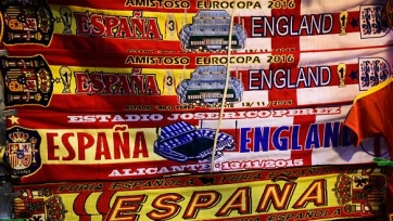 Стартовые составы встречи между Испанией и Англией