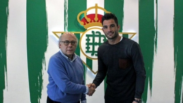 Антонио Адан продлил контракт с «Бетисом» до 2019-го года