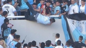 Фанат «Бельграно» расправился над убийцей своего брата прямо во время матча аргентинского первенства