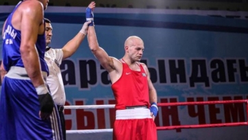 Первый казахстанский боксер вышел в четвертьфинал чемпионата Азии