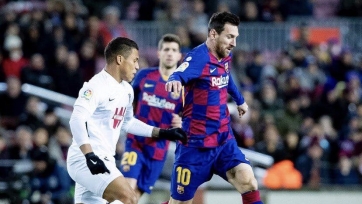 Месси забил, Сетьен дебютировал с победы: «Барселона» обыграла «Гранаду»