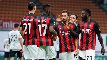 «Милан» прервал двухматчевую серию из поражений