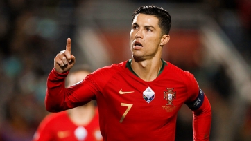 Наставник сборной Португалии назвал сроки завершения Роналду карьеры